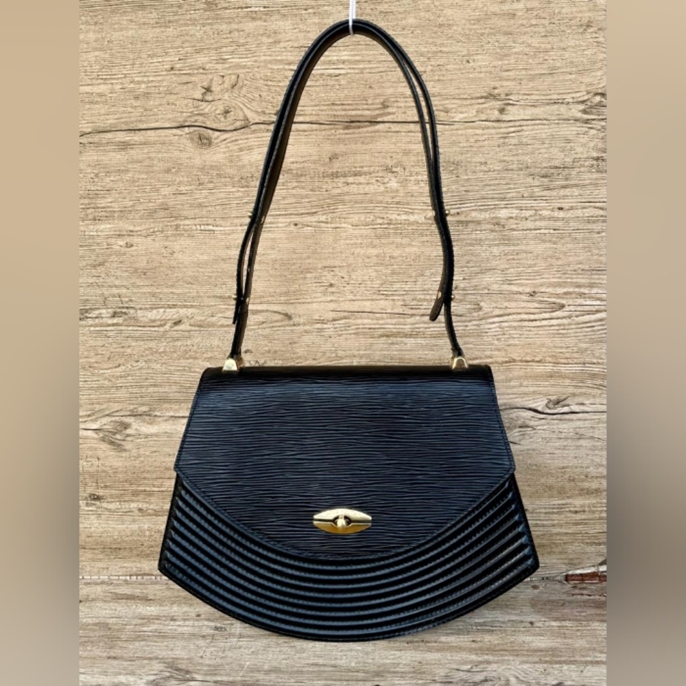 Authentic Louis Vuitton Tilsitt Epi Leather Crossbody/Shoulder Bag